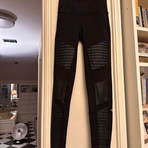 ALO 7/8 High Waist Moto Legging EUC